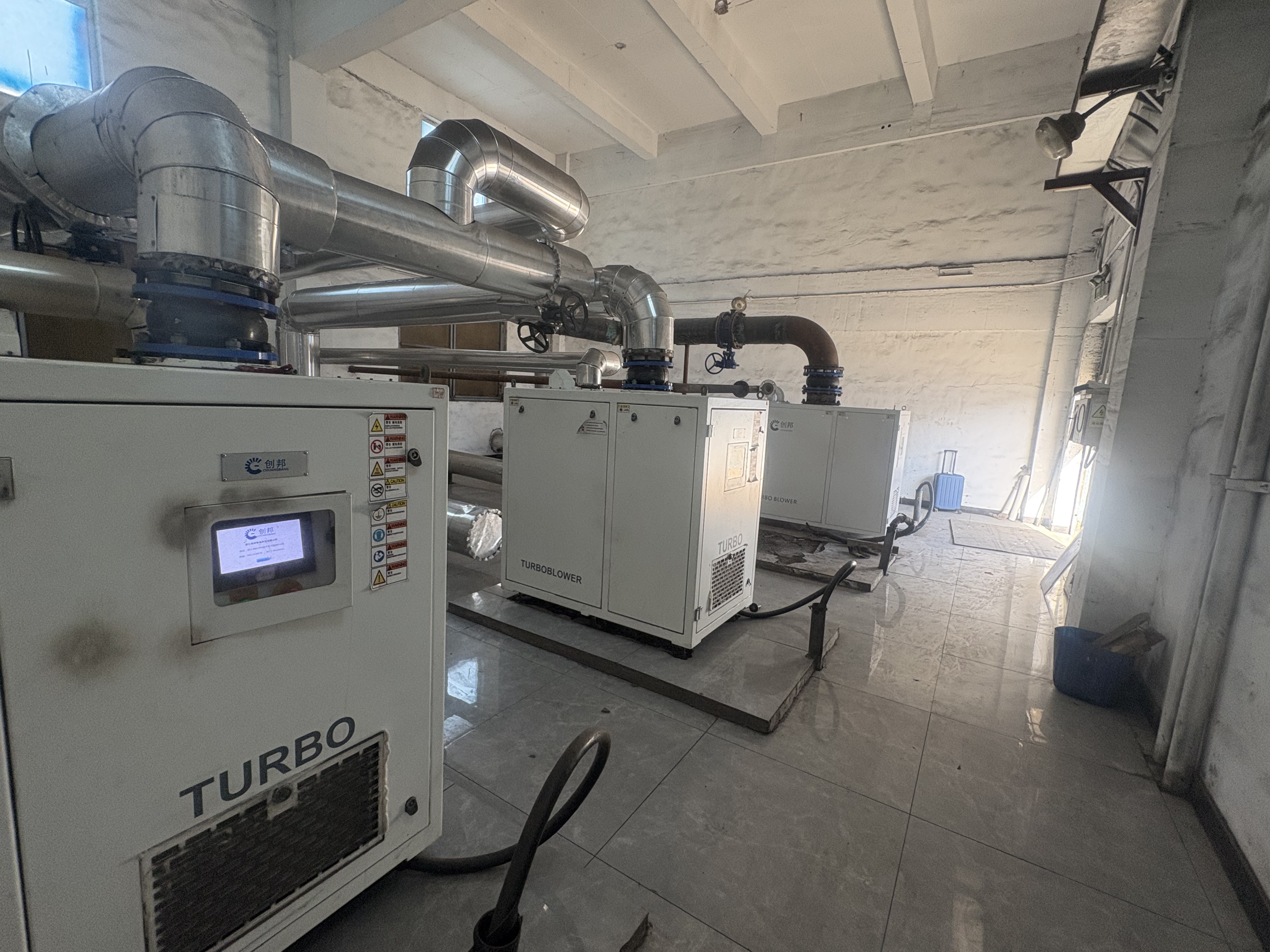 車間電費(fèi)單少了 4 萬！這款 “節(jié)能神器” 讓 302 + 工廠告別高耗困境